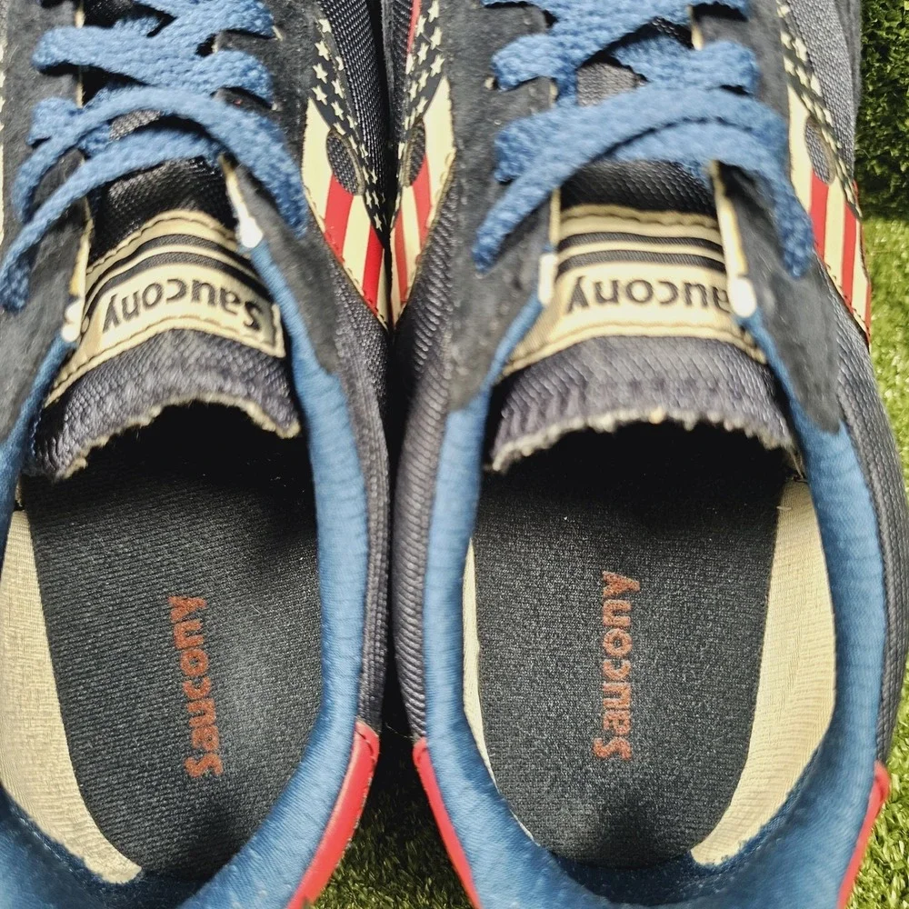 Saucony Jazz 81 USA Stars And Stripes Athletic Comfort Sneakers Mens Size 11.5